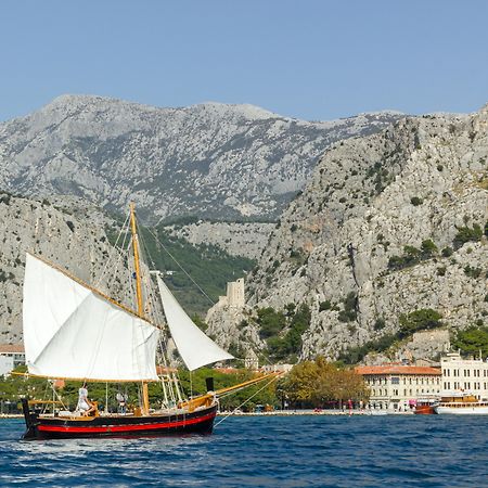 Hotel Villa Dvor (Adults Only) Omis Bagian luar foto