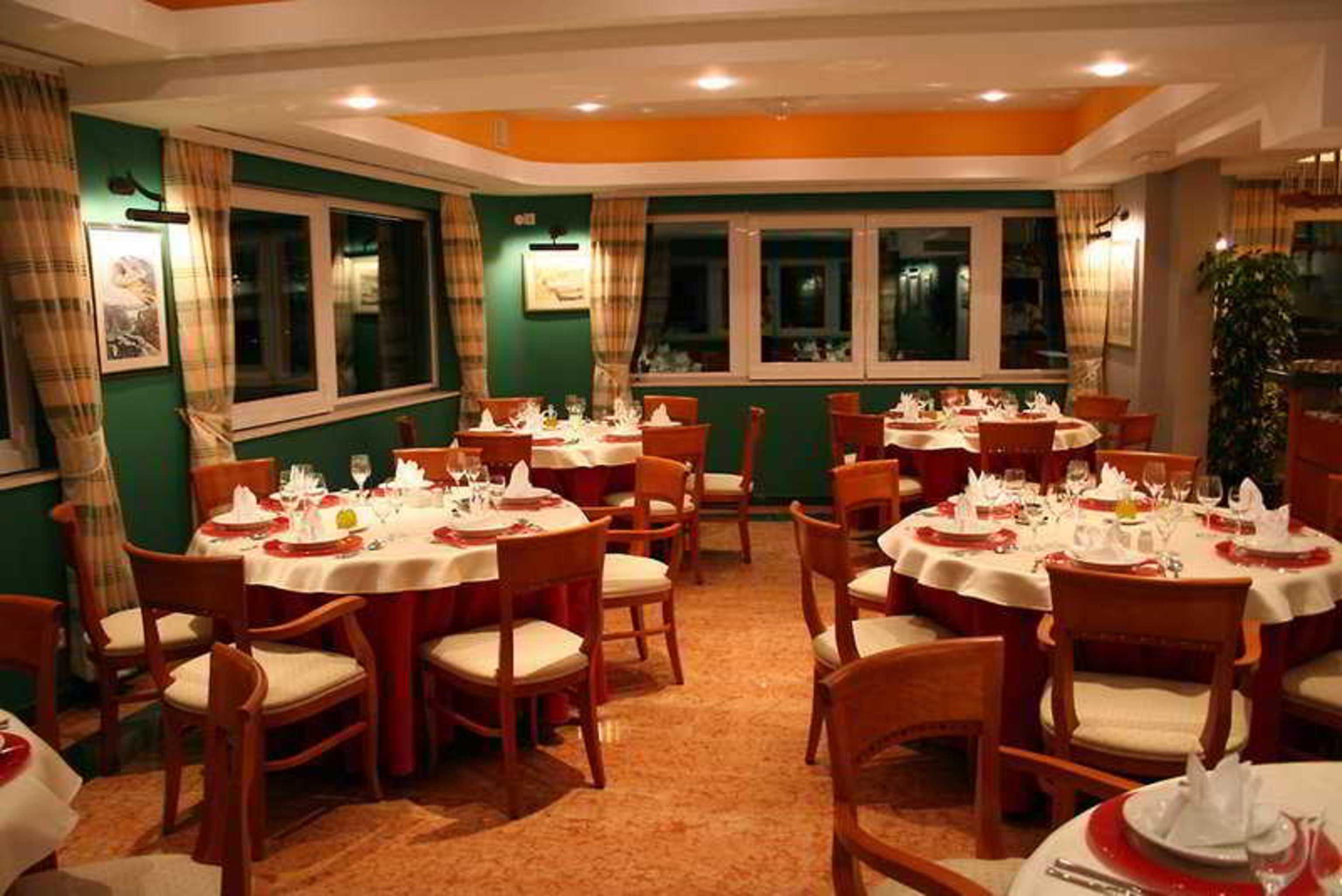 Hotel Villa Dvor (Adults Only) Omis Bagian luar foto