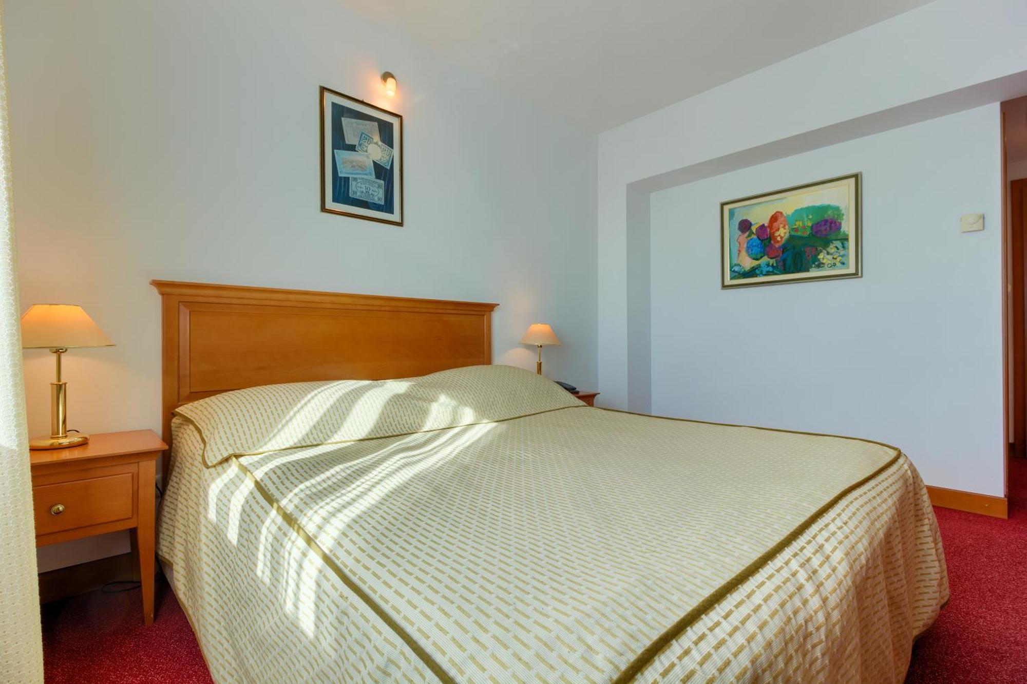 Hotel Villa Dvor (Adults Only) Omis Ruang foto