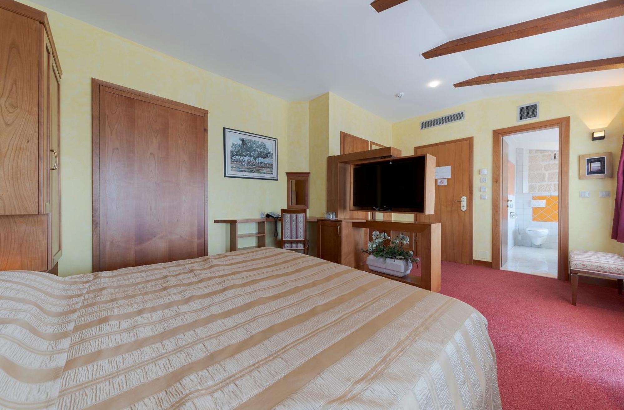 Hotel Villa Dvor (Adults Only) Omis Ruang foto