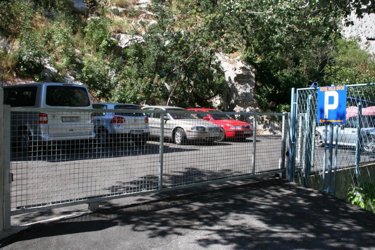 Hotel Villa Dvor (Adults Only) Omis Bagian luar foto